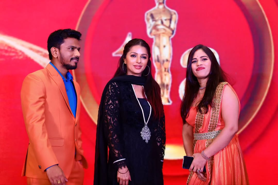 Celebrity-Guest-BhumikaChawla-and-Thank-you-very-much-to-all-the-celebrities-and-guests-who-c.heic-1